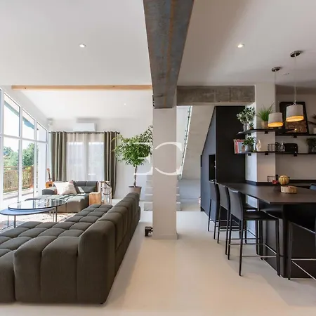 Easy Cles - 4 Bedrooms Pool Ac