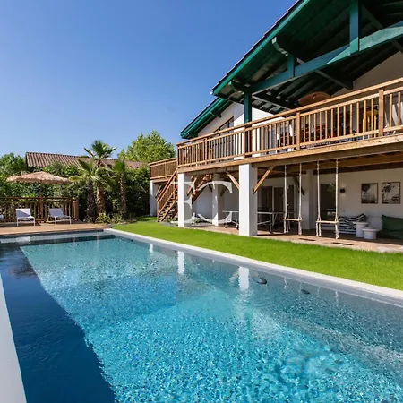 Easy Cles - 4 Bedrooms Pool Ac *